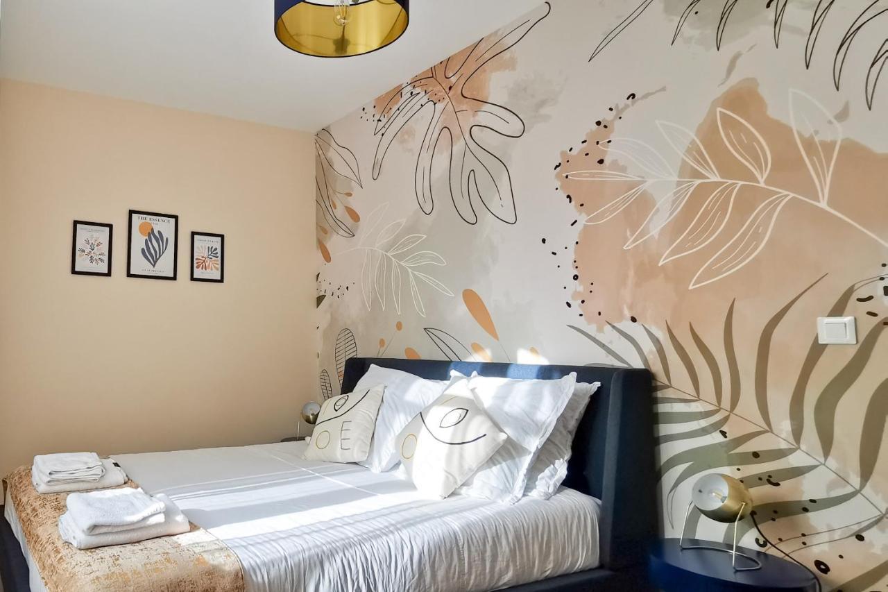 Les Appartements De La Nef D'Or Saint-Quentin  Eksteriør billede